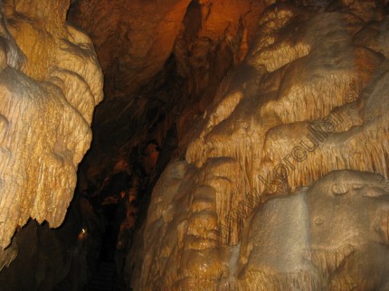 Jaskyňa Driny v plnej paráde...